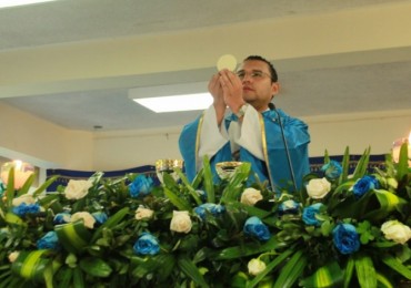 LA FIESTA DE LA INMACULADA CONCEPCIÓN EXPRESA LA GRANDEZA DEL AMOR DE DIOS