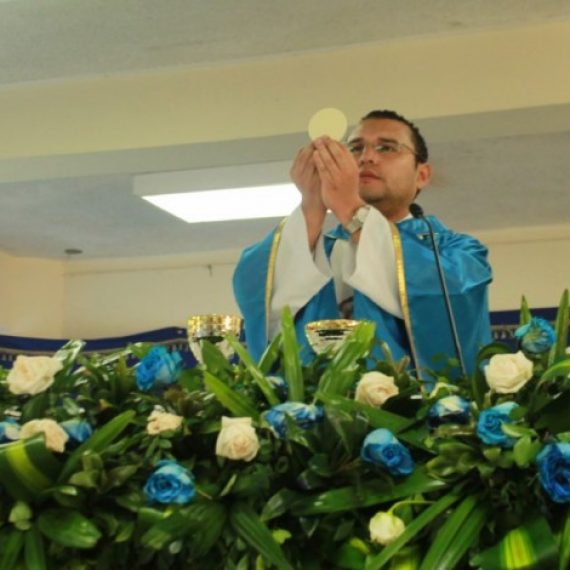 LA FIESTA DE LA INMACULADA CONCEPCIÓN EXPRESA LA GRANDEZA DEL AMOR DE DIOS