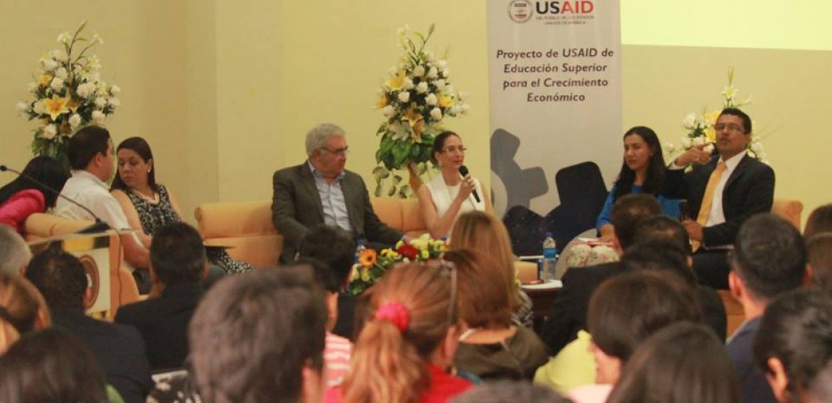 LANZAMIENTO DEL CENTRO DE ORIENTACIÓN DE CARRERA