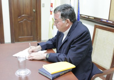 MONSEÑOR MIGUEL ANGEL MORÁN AQUINO NUEVO RECTOR DE LA UNIVERSIDAD CATÓLICA DE EL SALVADOR