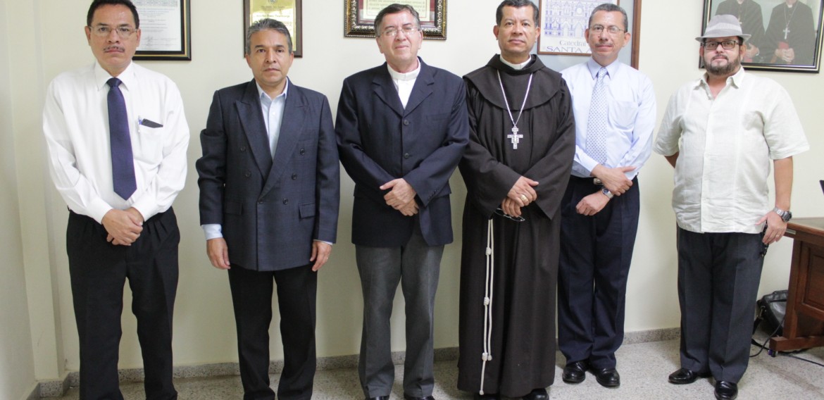 MONSEÑOR MIGUEL ANGEL MORÁN AQUINO NUEVO RECTOR DE LA UNIVERSIDAD CATÓLICA DE EL SALVADOR