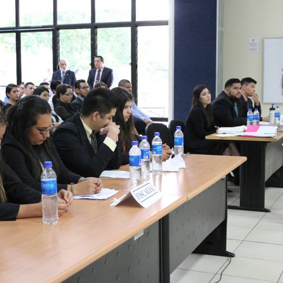 XIII CONCURSO INTRAUNIVERSITARIO DE LITIGACIÓN ORAL