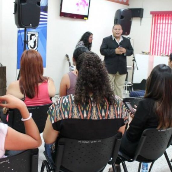 ÉXPOSICIÓN PICTÓRICA DEL FESTIVAL GRANADINO