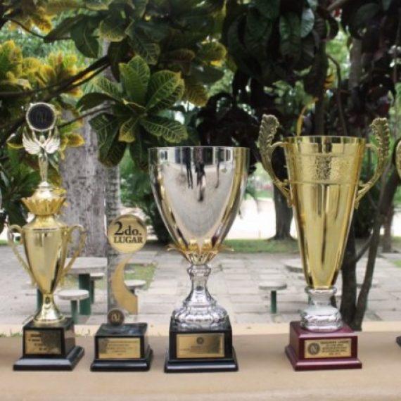 UNICAES GANÓ EL SEGUNDO LUGAR EN EL “XIII CONCURSO INTERUNIVERSITARIO DE LITIGACIÓN ORAL