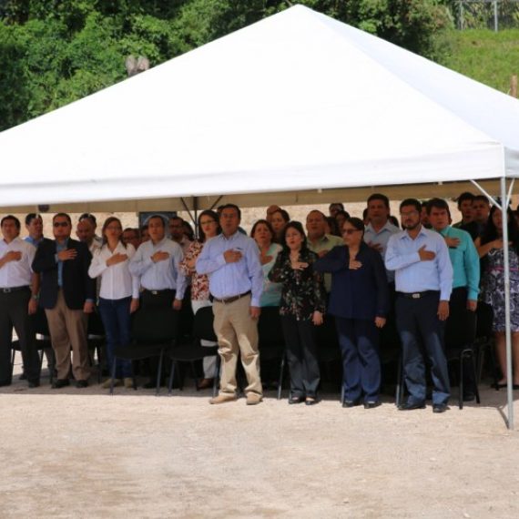 ACTO DE COLOCACIÓN DE LA PRIMERA PIEDRA DE NUEVOS EDIFICIOS EN LA UNIVERSIDAD CATÓLICA DE EL SALVADOR