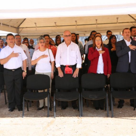 ACTO DE COLOCACIÓN DE LA PRIMERA PIEDRA DE NUEVOS EDIFICIOS EN LA UNIVERSIDAD CATÓLICA DE EL SALVADOR