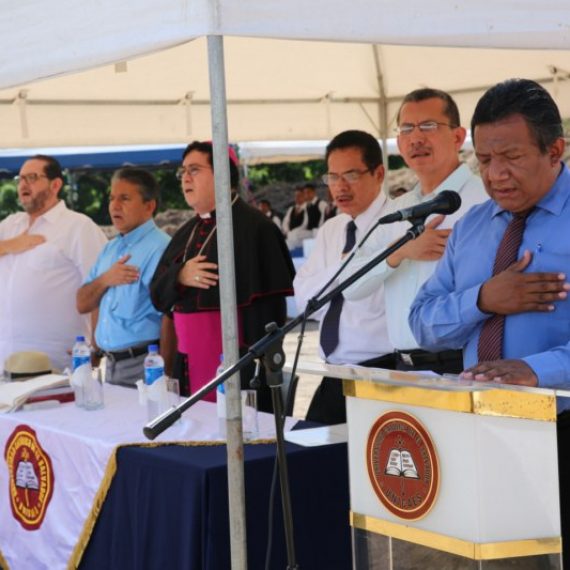 ACTO DE COLOCACIÓN DE LA PRIMERA PIEDRA DE NUEVOS EDIFICIOS EN LA UNIVERSIDAD CATÓLICA DE EL SALVADOR