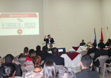 IV CONGRESO MÉDICO DE LA UNICAES: UNA MIRADA PRÁCTICA A LA MEDICINA