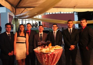 IV CONGRESO MÉDICO DE LA UNICAES: UNA MIRADA PRÁCTICA A LA MEDICINA