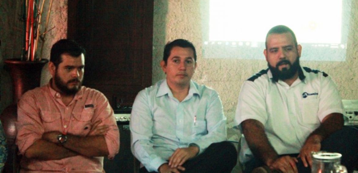 LA UNICAES APOYA ACTIVIDADES DE EMPRENDIMIENTO JUVENIL
