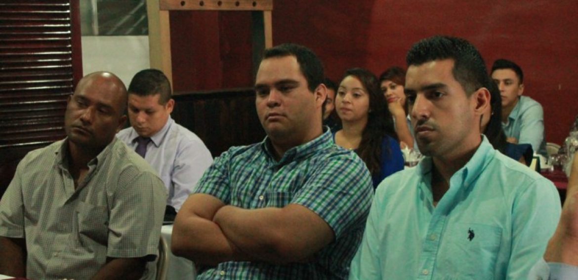 LA UNICAES APOYA ACTIVIDADES DE EMPRENDIMIENTO JUVENIL