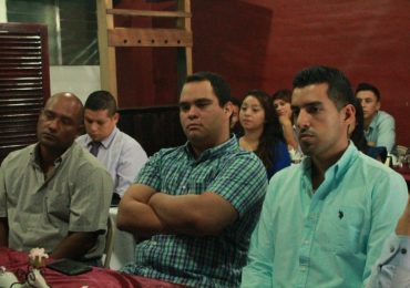 LA UNICAES APOYA ACTIVIDADES DE EMPRENDIMIENTO JUVENIL