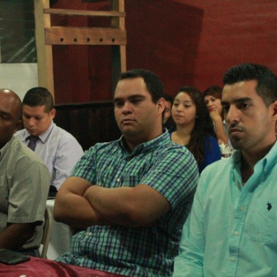 LA UNICAES APOYA ACTIVIDADES DE EMPRENDIMIENTO JUVENIL