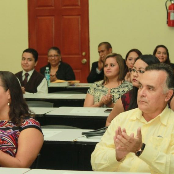 UNICAES FORMA A PROFESIONALES DE LA SALUD EN BIOÉTICA
