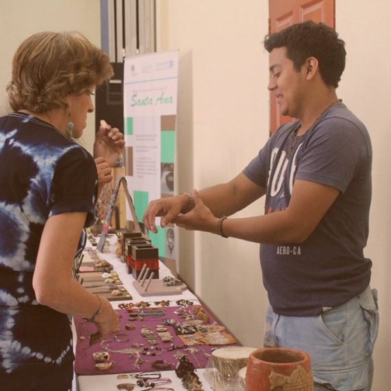 DINAMIZAN DESARROLLO ECONÓMICO ARTESANAL