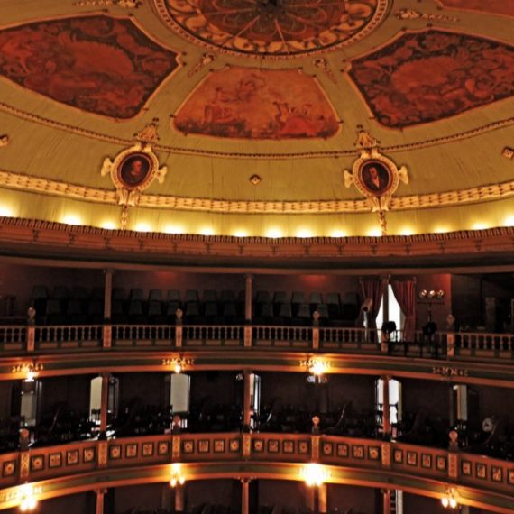 EL TEATRO DE SANTA ANA: “UNA CAJA DE RESONANCIA PERFECTA”