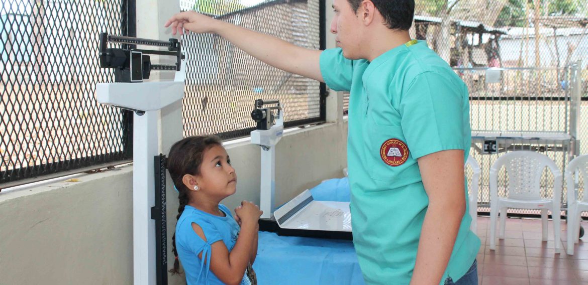 ATENCIÓN MÉDICA EN EL SECTOR EL RESBALADERO