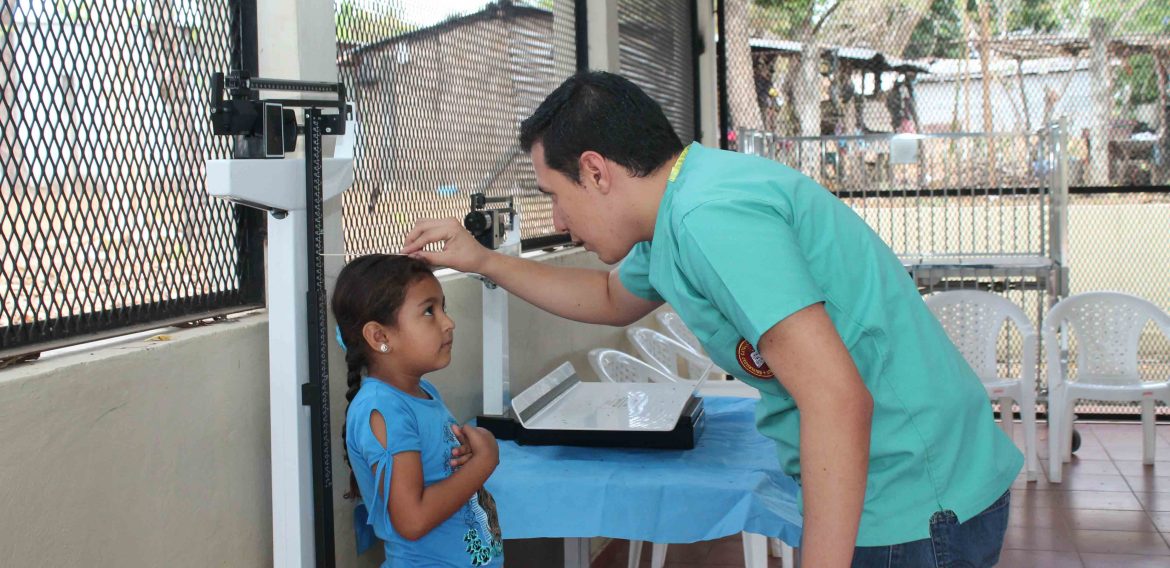 ATENCIÓN MÉDICA EN EL SECTOR EL RESBALADERO