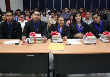 ESCUELA DE JURISPRUDENCIA Y CIENCIAS SOCIALES REALIZA X CONCURSO INTRAUNIVERSITARIO DE LITIGACIÓN ORAL