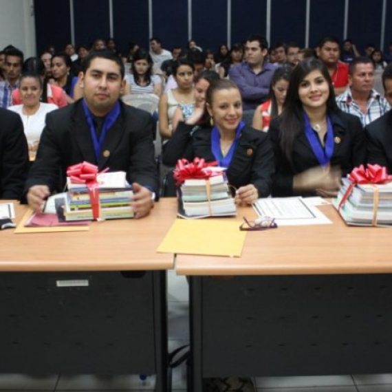 ESCUELA DE JURISPRUDENCIA Y CIENCIAS SOCIALES REALIZA X CONCURSO INTRAUNIVERSITARIO DE LITIGACIÓN ORAL