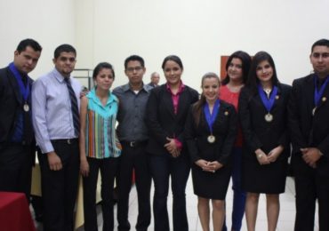 ESCUELA DE JURISPRUDENCIA Y CIENCIAS SOCIALES REALIZA X CONCURSO INTRAUNIVERSITARIO DE LITIGACIÓN ORAL