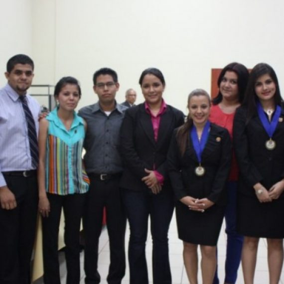 ESCUELA DE JURISPRUDENCIA Y CIENCIAS SOCIALES REALIZA X CONCURSO INTRAUNIVERSITARIO DE LITIGACIÓN ORAL