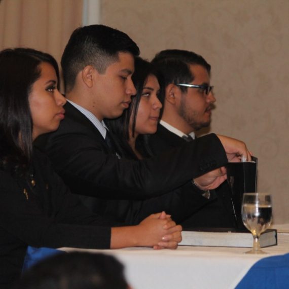 UNICAES OBTIENE EL SEGUNDO LUGAR EN EL “XII CONCURSO INTERUNIVERSITARIO DE LITIGACIÓN ORAL 2014”