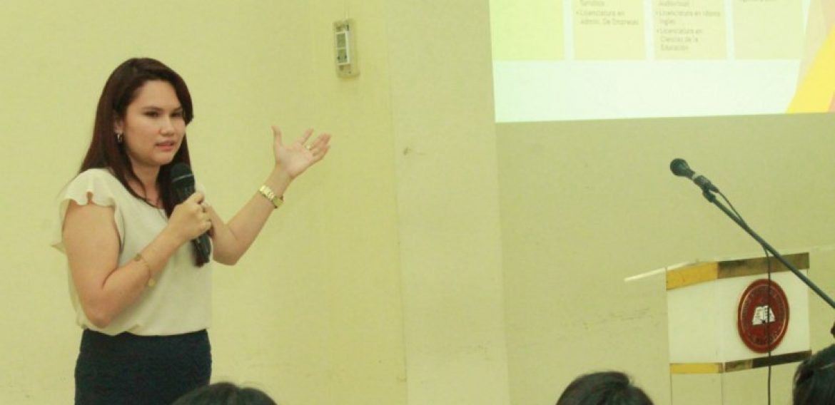 RECTOR DEL CENTRO UNIVERSITARIO INCARNATE WORD VISITA UNICAES