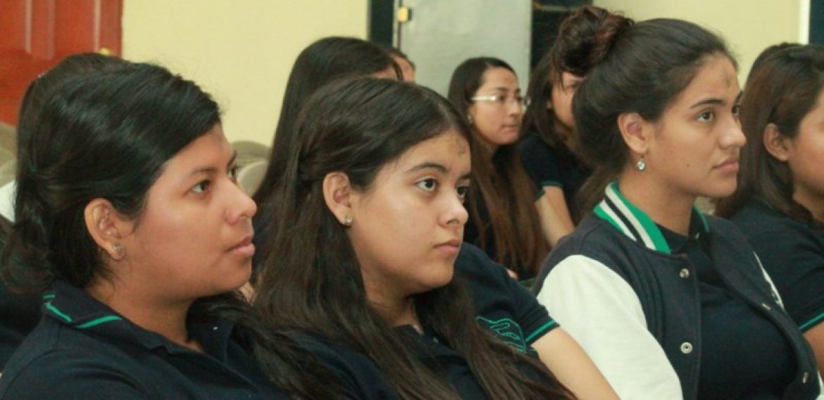 RECTOR DEL CENTRO UNIVERSITARIO INCARNATE WORD VISITA UNICAES