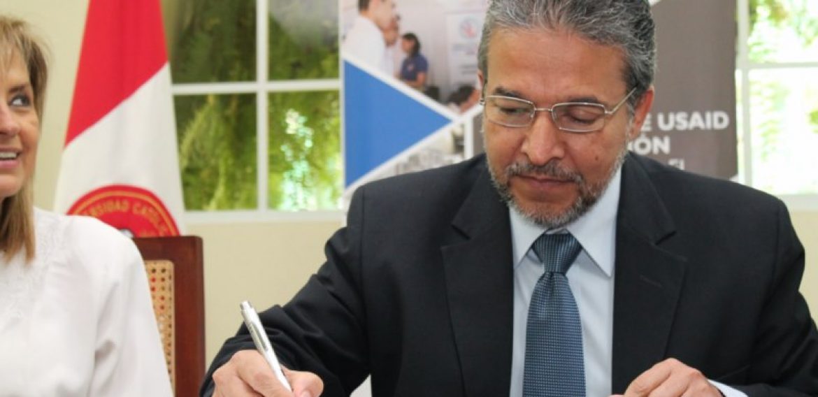 UNICAES Y USAID CELEBRAN EL INICIO DE DOS PROYECTOS DE INVESTIGACIÓN