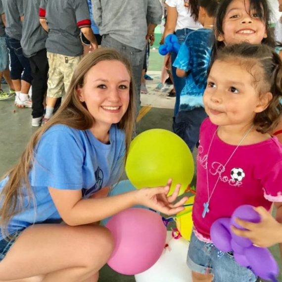 VISITA DE ARKANSAS UNIVERSITY A UNICAES: UNA EXPERIENCIA INTERCULTURAL