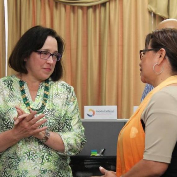VISITA DE LA EMBAJADORA DE ESTADOS UNIDOS A UNICAES, ILOBASCO