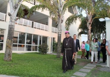 VISITA DE LA EMBAJADORA DE ESTADOS UNIDOS A UNICAES, ILOBASCO