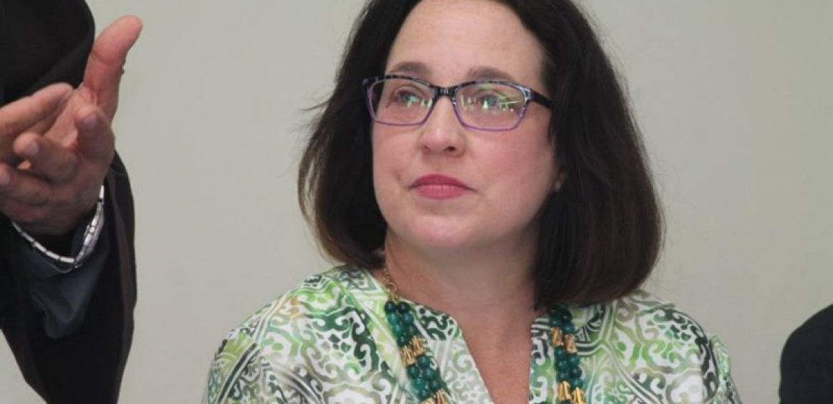 VISITA DE LA EMBAJADORA DE ESTADOS UNIDOS A UNICAES, ILOBASCO