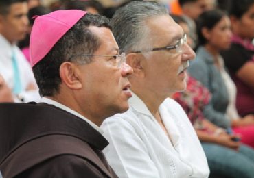 UNICAES RECIBE A MINISTRO DE TURISMO EN LA SEDE REGIONAL DE ILOBASCO