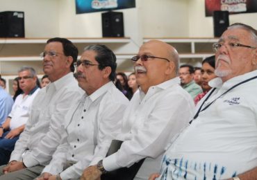 UNICAES RECIBE A MINISTRO DE TURISMO EN LA SEDE REGIONAL DE ILOBASCO
