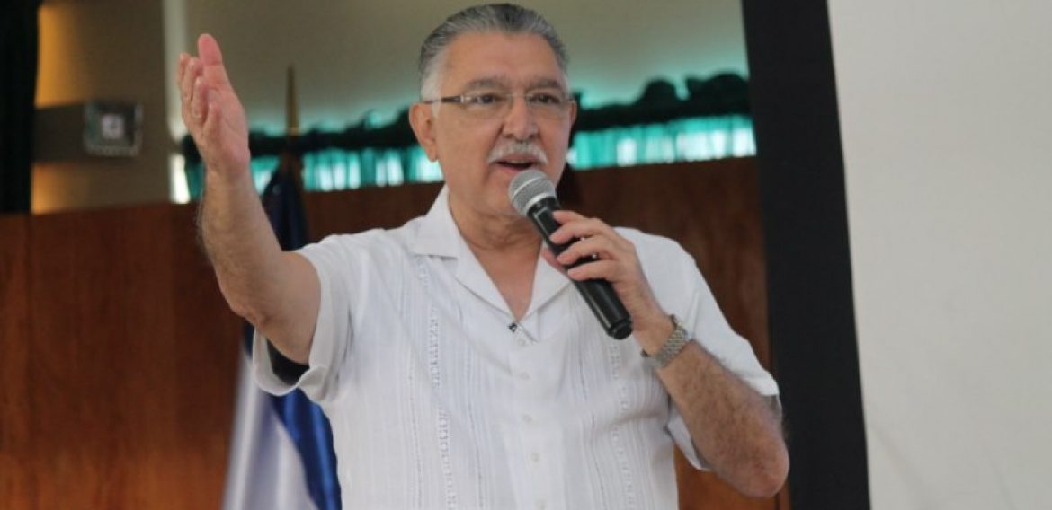 UNICAES RECIBE A MINISTRO DE TURISMO EN LA SEDE REGIONAL DE ILOBASCO