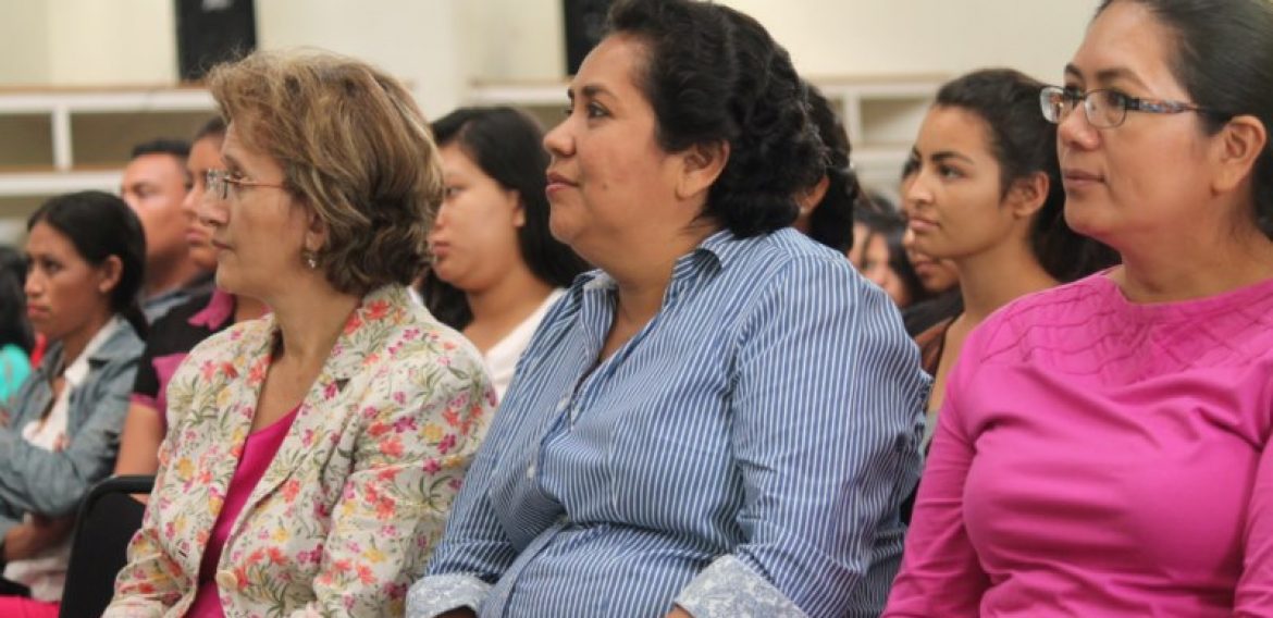 UNICAES RECIBE A MINISTRO DE TURISMO EN LA SEDE REGIONAL DE ILOBASCO