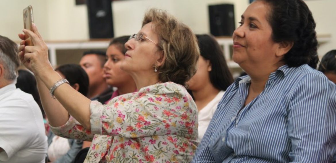 UNICAES RECIBE A MINISTRO DE TURISMO EN LA SEDE REGIONAL DE ILOBASCO