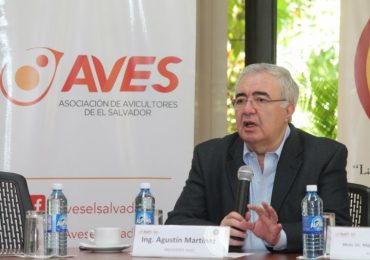 UNICAES Y AVES CONTRIBUYEN A LA NUTRICIÓN INFANTIL EN EL SALVADOR
