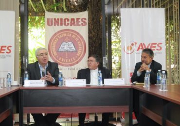 UNICAES Y AVES CONTRIBUYEN A LA NUTRICIÓN INFANTIL EN EL SALVADOR