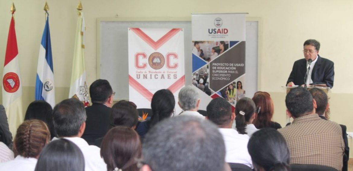 UNICAES CELEBRA CONVENIO DE COOPERACIÓN CON SECTOR PRODUCTIVO DEL PAÍS