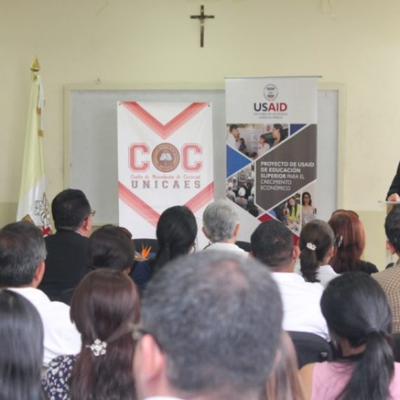 UNICAES CELEBRA CONVENIO DE COOPERACIÓN CON SECTOR PRODUCTIVO DEL PAÍS