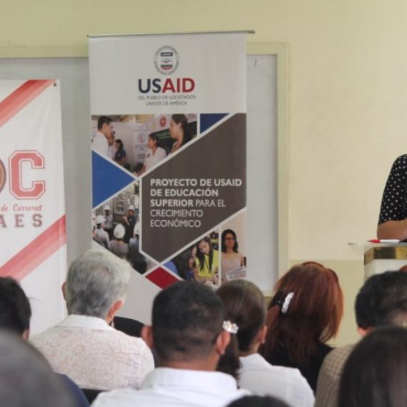 UNICAES CELEBRA CONVENIO DE COOPERACIÓN CON SECTOR PRODUCTIVO DEL PAÍS