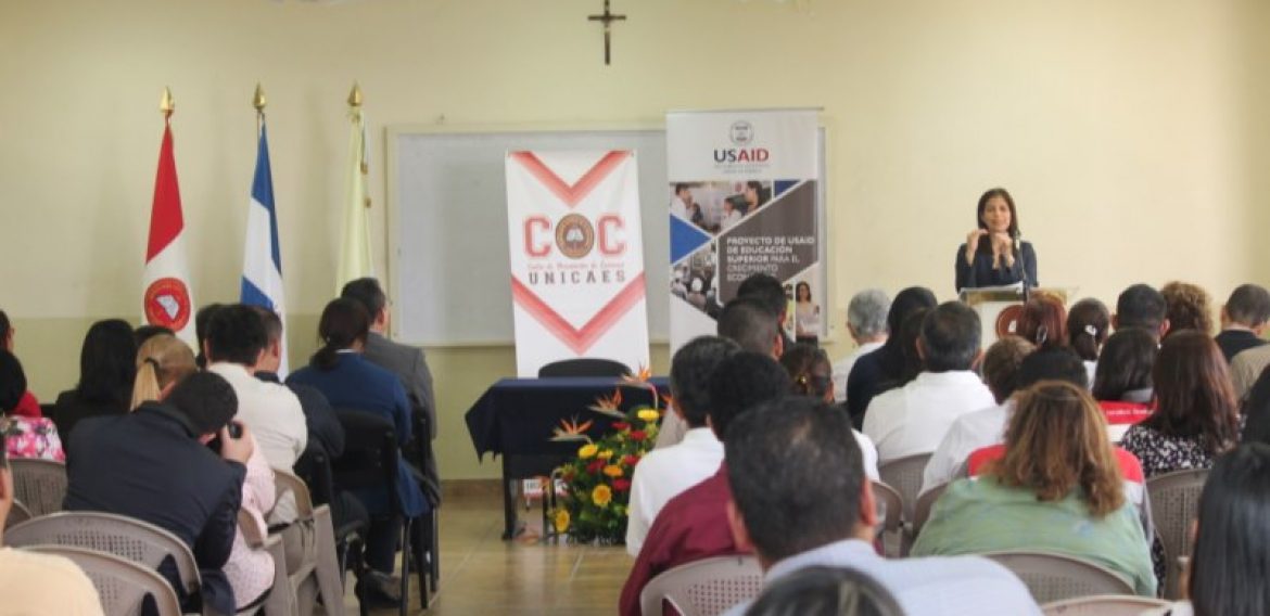 UNICAES CELEBRA CONVENIO DE COOPERACIÓN CON SECTOR PRODUCTIVO DEL PAÍS