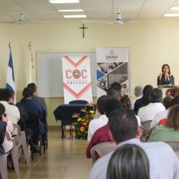 UNICAES CELEBRA CONVENIO DE COOPERACIÓN CON SECTOR PRODUCTIVO DEL PAÍS
