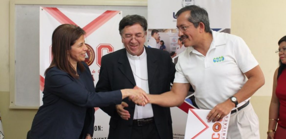 UNICAES CELEBRA CONVENIO DE COOPERACIÓN CON SECTOR PRODUCTIVO DEL PAÍS