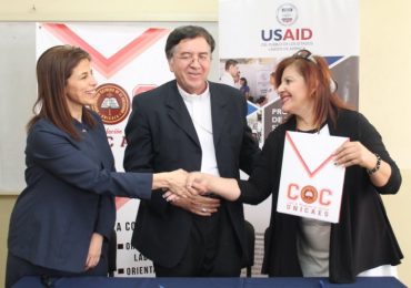 UNICAES CELEBRA CONVENIO DE COOPERACIÓN CON SECTOR PRODUCTIVO DEL PAÍS