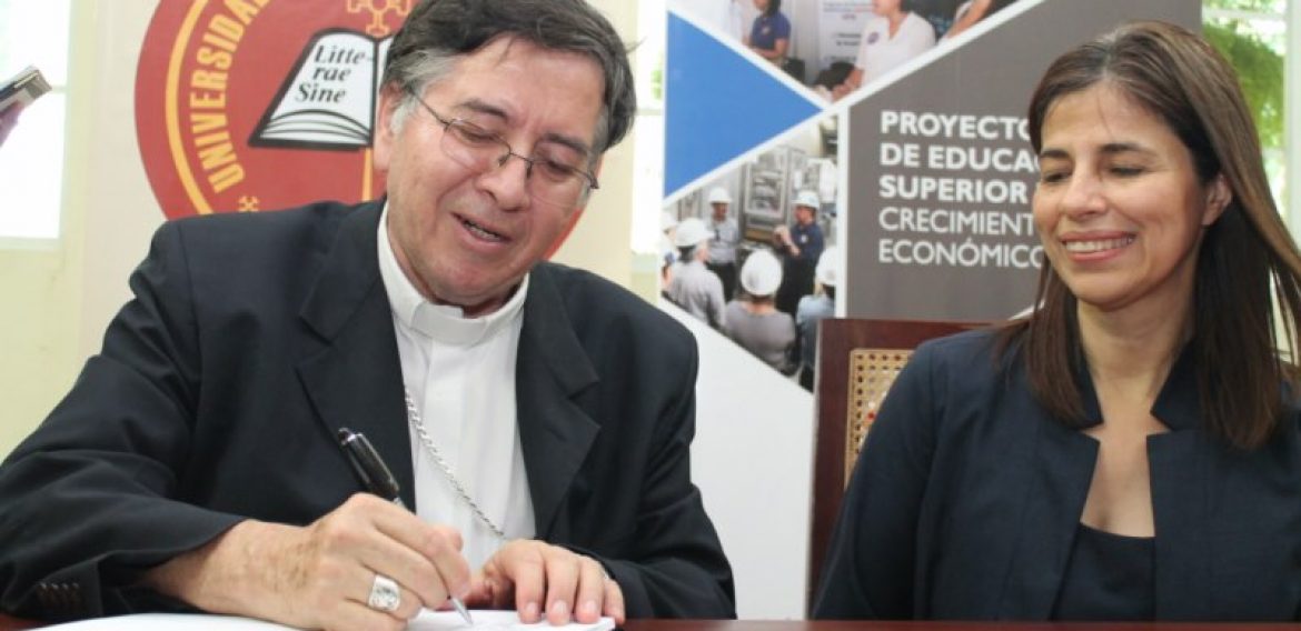 UNICAES Y USAID UNEN ESFUERZOS PARA FORTALECER CAPACIDADES HUMANAS E INSTITUCIONALES