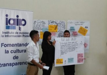 ESCUELA DE COMUNICACIONES FACILITA EXPERIENCIAS DE APRENDIZAJE EN INFORMACIÓN PÚBLICA